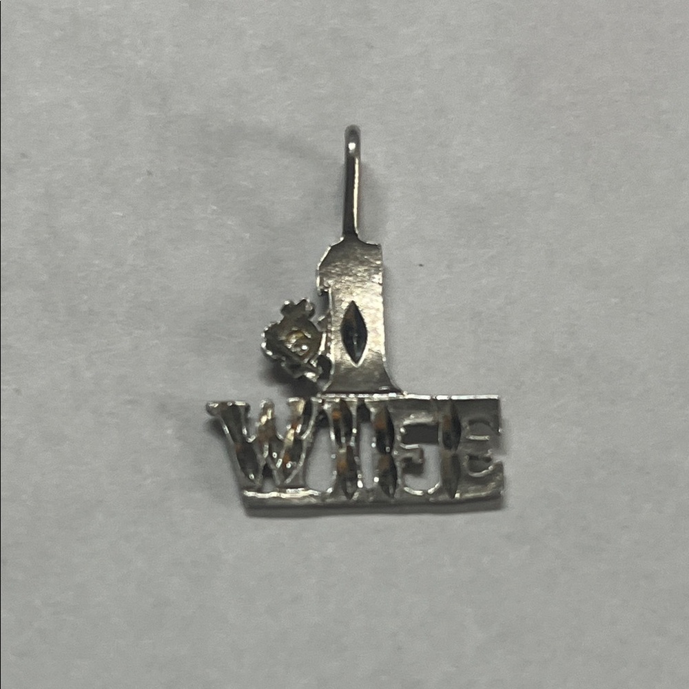 Silver 'WIFE' Pendant